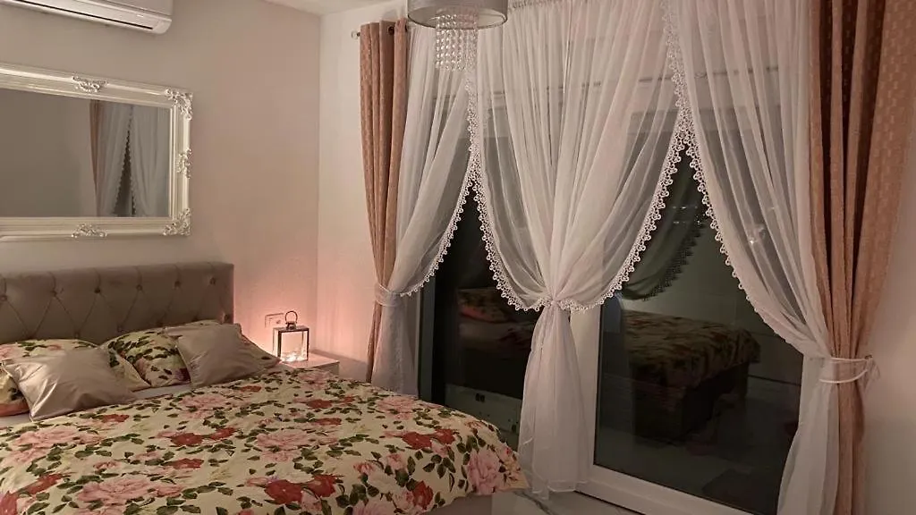 Casa Blanca Villa Pag Town 0*,
